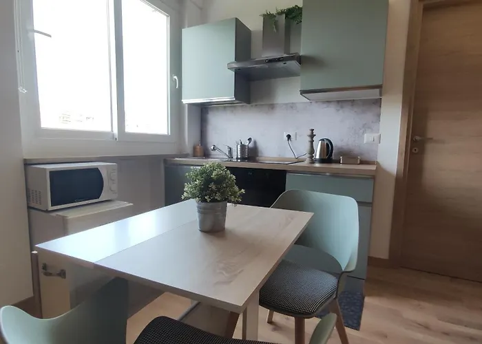 Abbihouse אביאטגראסו